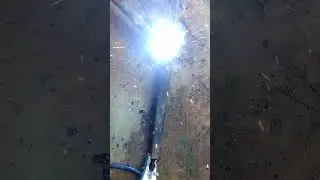 Welding Pro Exposes the Most Common Beginner Error! 😱🔥 #WeldingHacks #MetalWork
