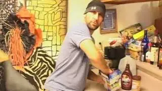 Kelloggs Pop Tarts - Quick Munchie Smores - Korn Holeyo Awakes from his Punk Ass Schnooooz!