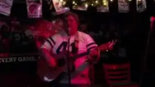 Monte Dutton sings 'Jambalaya (On the Bayou)'