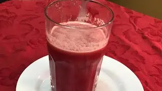 Suco de tomate delicioso