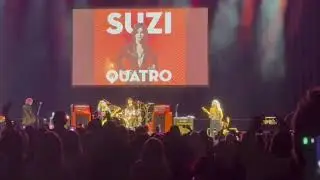Suzi Quatro performs 