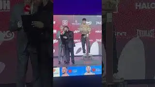 Shakur Stevenson MADE WEIGHT! 138.6 LETS GOOO