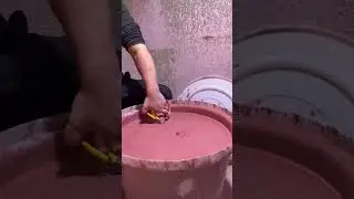 craft a piece of porcelain