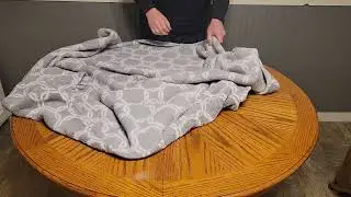 Asmr Blanket Folding