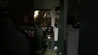Вид из кабины последнего вагона поезда метро