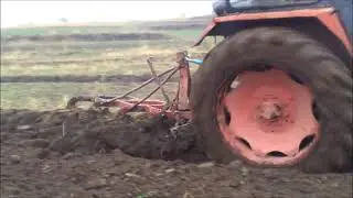Universal 651 Turbo La Arat // Plowing // Orka 2012