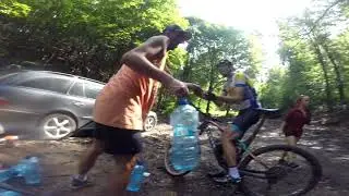 Sudety MTB Challenge stage 4/ Соперники едут на сцепке