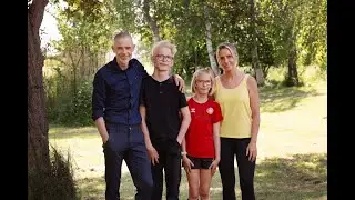 Frederikke går til fodbold
