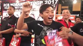Lady Bike Wash Bikin Panas Ajang RCB Nobar MotoGP 2017 Seri ke-3 Surabaya