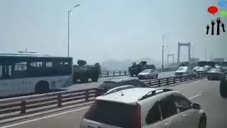 China military vehicles are moving on a bridge close to Kinmen #Fujian province.China #USA #Taiwan
