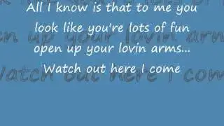 Alvin and the Chipmunks You spin me right round Like a record- (with lyrics).wmv - YouTube.flv