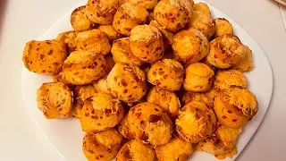 Pogăcele cu Brânză și Cașcaval—Sajtos Túrós Pogácsa—Rețete din Ardeal @IulyaFoodStation 