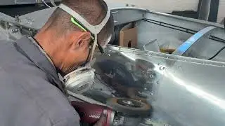 21’ ft boat Metal polishing. (Before & after)