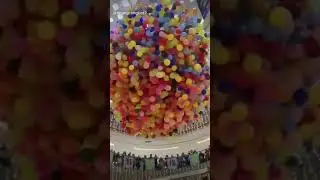 10000 balloons fall
