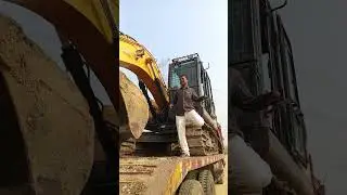#jcb #excavator #loader #factorywork #industriallife#operatorlife #powerfulmachine #workhard #machin