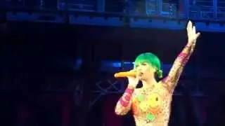 Katy Perry - Birthday (Live from Lyon Halle Tony Garnier, 20 f&eacute;vrier 2015)