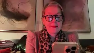 Комментатор политических новостей