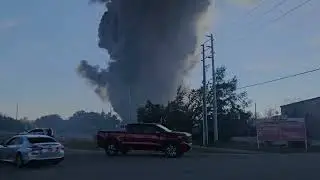 Massive Brush Fire in Kissimmee Spreads to Buildings &mdash; Smoke Seen for Miles Across Central Florida