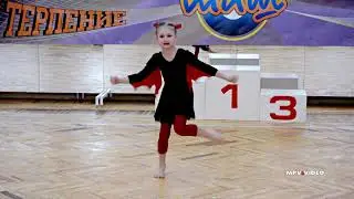 Children's acrobatic dance #08