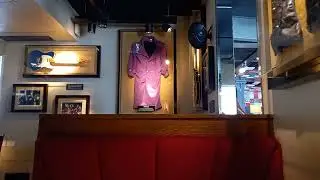 Dentro del Hard Rock Caf&eacute; de Puerto Madero, de Buenos Aires.
