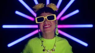 Bomba Estéreo - La Bilirrubina (Official Video)