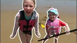 WE'RE ON HOLIDAYS | Cassidy & Ruby