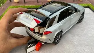 2020 Mercedes-Benz GLE AMG Line Diecast Model Car Unboxing | Luxury SUV | Mercedes-Benz Store
