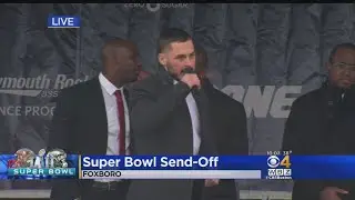 Patriots Players Thank Cheering Fans At Send-Off