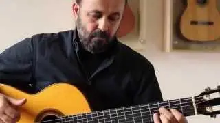 Mahmoud Turkmani plays Endecha by Francisco T&aacute;rrega on a 1980 Paulino Bernab&eacute;