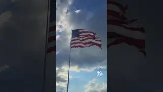 #TheMostBeautiful #AmericanFlag #everseen #GodBlessAmerica #CờMỹ #ToBựKhổngLồ & đẹpnhất m&agrave; t&ocirc;i thấy