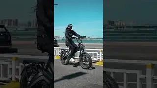 Immersive experience of folding off-road electric vehicle, you can ride it in big cities,