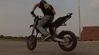 Supermoto 180 shuffle