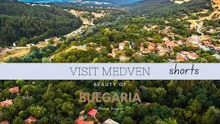 Visit Medven Short