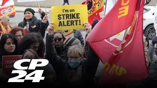 Union says some 155,000 federal workers will strike after no deal reached