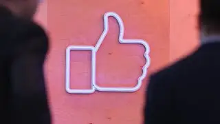 Facebook rolls out privacy principles