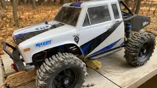 Team Associated Tioga 3s lipo,5-star wheels with mudslinger 1.9s