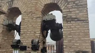 Volteos y toques de las campanas de la Parroquia de Santa María de Gracia. Camas
