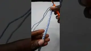Easy way to crochet a bag strap with two colors yarn #crochetbagstrap #crochettutorial #diycrochet