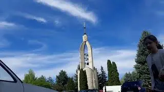 Częstochowa - P&oacute;łnoc dzwony kościoła świętego Maksymiliana Kolbe