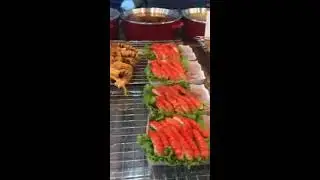 Thai outdoor food court