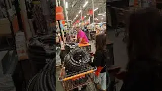 mangueras de 100 pies en Home Depot por solo 30 centavos