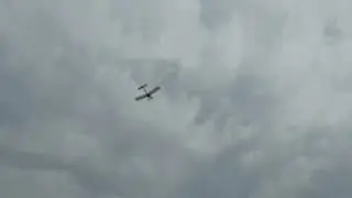 Bleriot XI met CO2 3 cilinder ster motor 