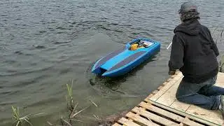 RC Boat - 72
