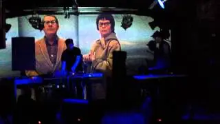 Panoramic Barrier feat Sir Weirdo - Smoke and Mirrors LIVE at Gozsdu Mano Klub Budapest Okt 2013
