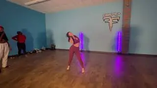 Ari Lennox | Pressure | Charlotte Posey Choreography
