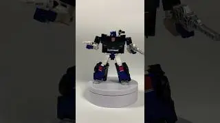 Transformers Deep Cover (Generations Selects).