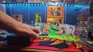 Bruce Lee Bangers! Breaking a 1 Relic 1 Pack & a 1of1 Bruce Box! Along with a Pieces Asia Edition!
