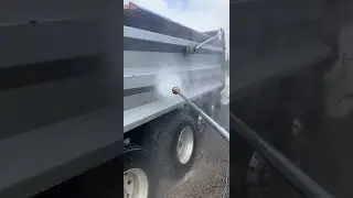 #pressurewash #truck #pressureclean #clean #fleet #fleetwashing #softwash #pnw #oregon #powerwash