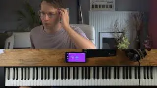 Piano teacher tries Simply Piano app (for the first time)