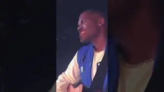 Kyrik Gaines - Booty Call (Live) #rnb #rnbmusic #guitar #acoustic #rnbsoul #liveperformance